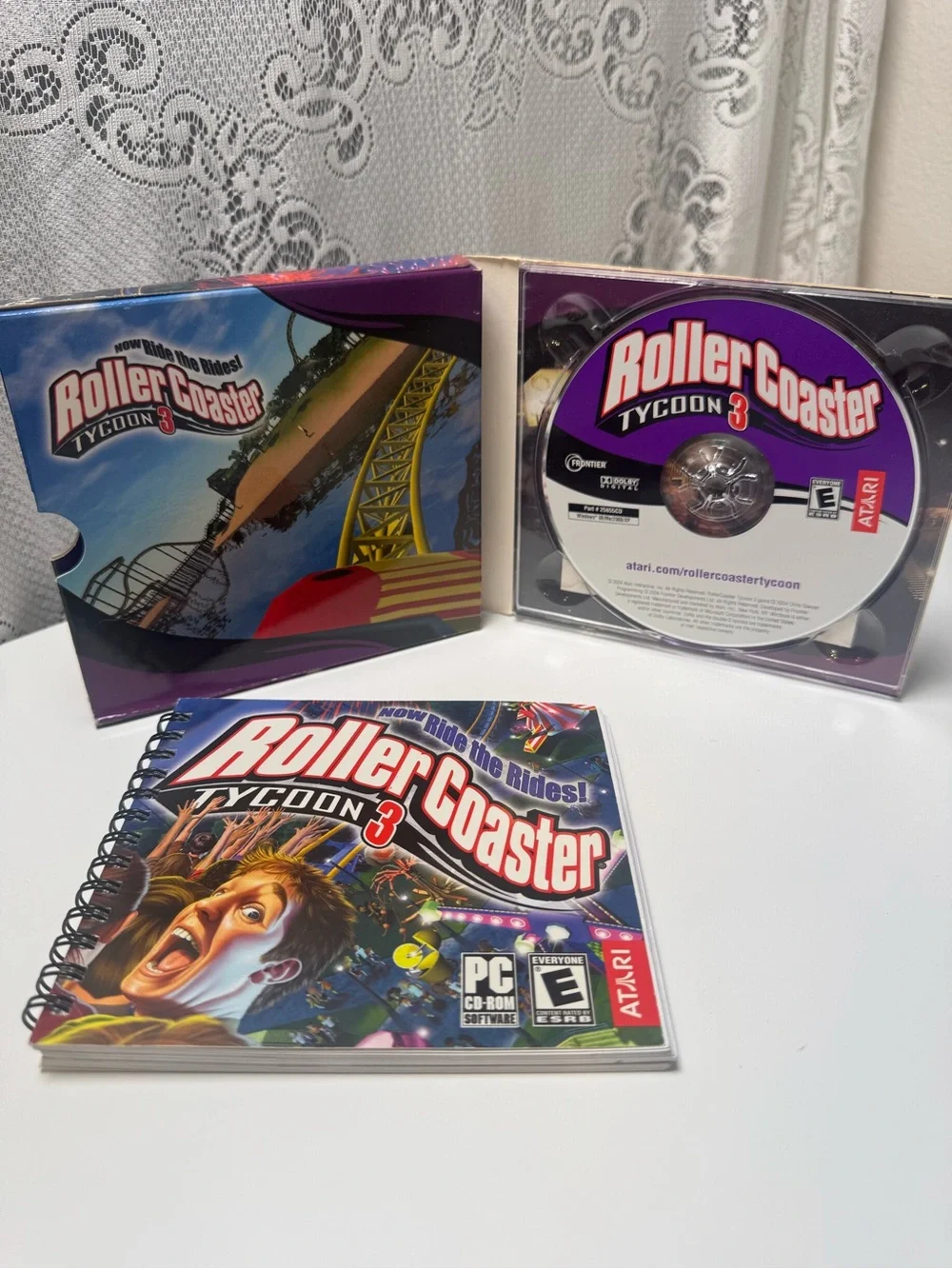 CIB Atari Spiral Manual RollerCoaster Tycoon 3 PC Game